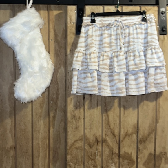 PO:Women’s Skort. - Picture 2 of 6